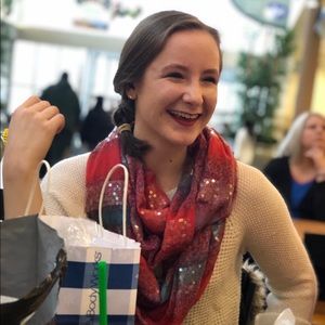 Meet your Posher, Emma